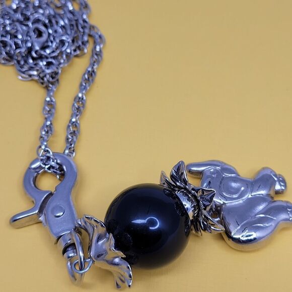 Elephant Necklace - Picture 4 of 7